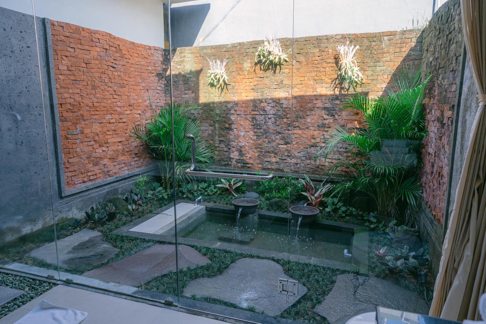 2 Seasons Sun - Luxury With Private Pool * Ubud